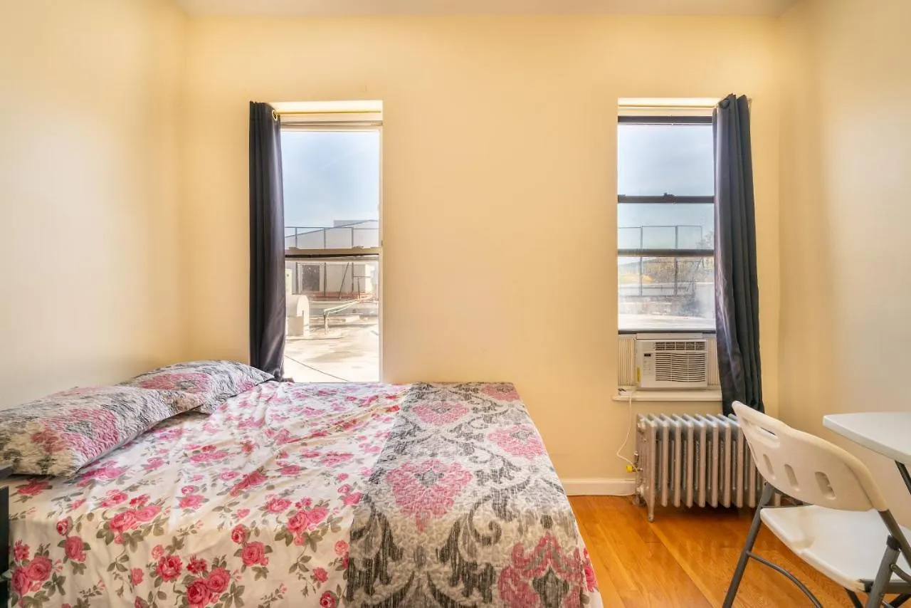 Empire Blvd Guest House Нью-Йорк