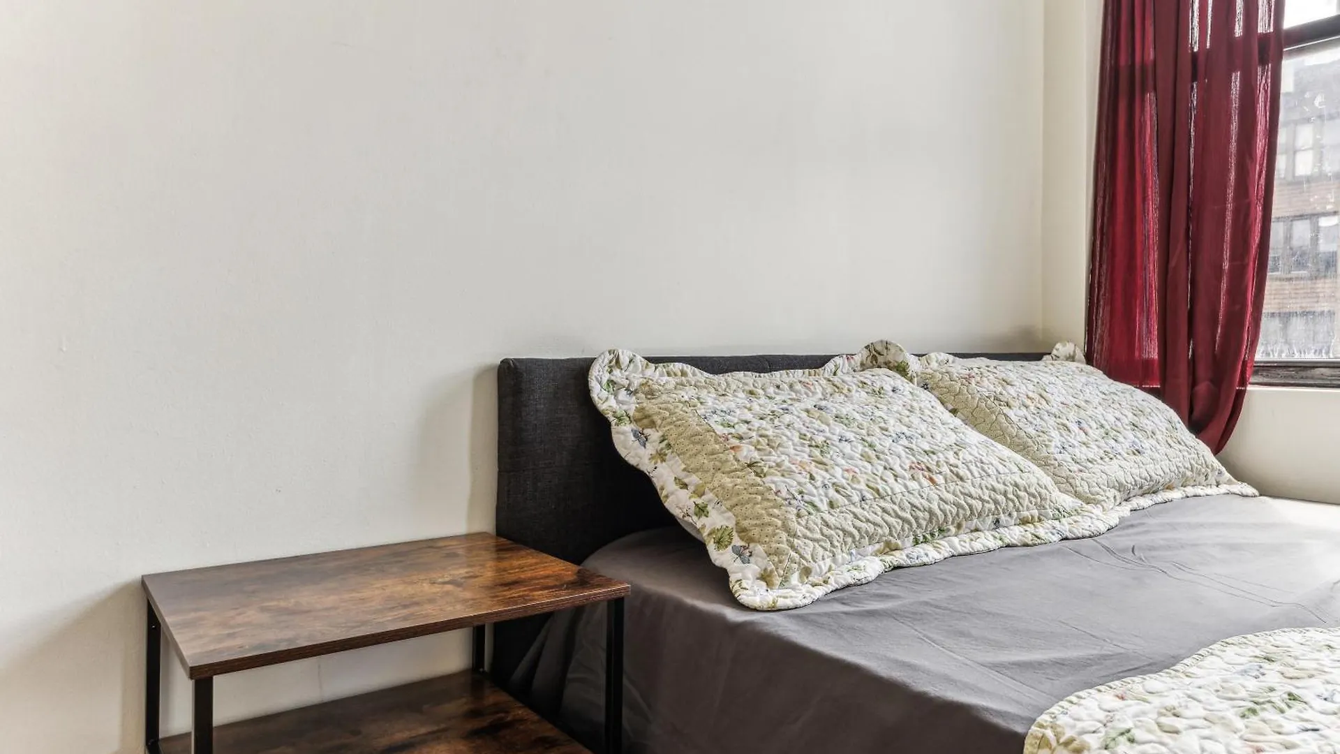 Empire Blvd Guest House Нью-Йорк 0*,  США